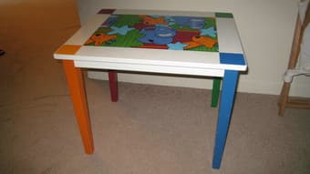 $9_Kids table 1