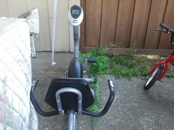 GREAT DEAL: Sunny Health and Fitness Exercise Bike - $80 1