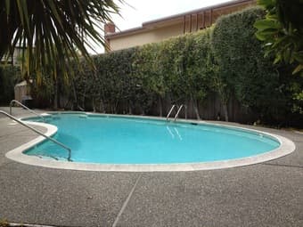 Burlingame room for rent $800/month 9/15 3