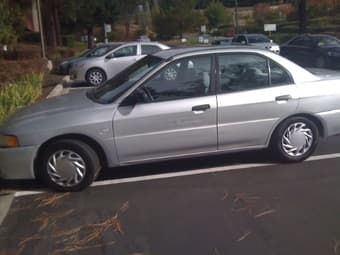 Mitsubishi Mirage 2001- 2000$ 2