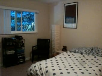 Nice 1B/1BA + 1 car-garage apt, Menlo Park/PA, available 9/12-10/21/12 1