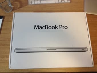 (pics) '11 Macbook Pro 15", 2.4ghz, 4GB, 128GB Solid State, $1500 1