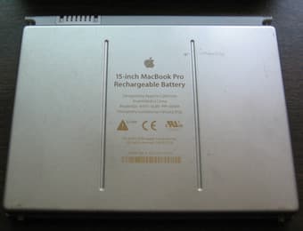 NEW 15 inch Macbook pro rechargable battery 1
