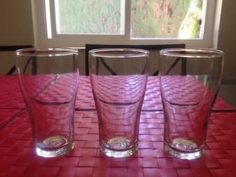 A set of glasses 1
