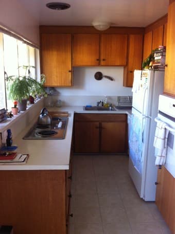 Awesome, fully-furnished 2BR /2 Bath apartment in Menlo Park - $2500 3