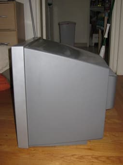 TV in Great Condition (+ DVD player) $20-30 2