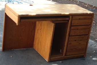 Large Oak Wooden desk with drawers 2