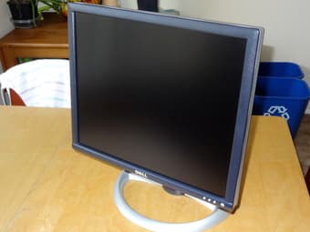 Dell LCD Monitor 19 inch - 50$ 3