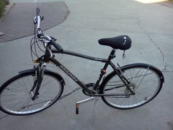 $425 - Marin Kentfield Bicycle, rode < 50 miles+front bike/back light 1
