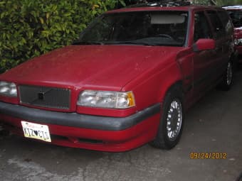 1994 Volvo 850 station wagon (in Menlo Park) 1