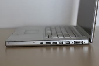 Selling MacBook Pro 15" $750 1