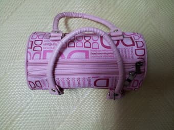New pink cute purse for $10 O.B.O. 2