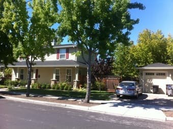 Furnished room in 4 bedroom house with great kitchen and yard! 1