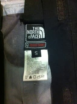 Men's North Face Summit Series jacket shell in black, Small - $55 2