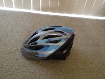 Bike helmet Bell Chloé women $10 1
