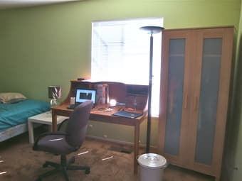$900 bedroom on El Camino and Jordan Ave. 1