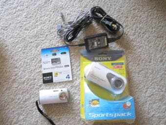Sony DSC-L1 digital camera, $20 2