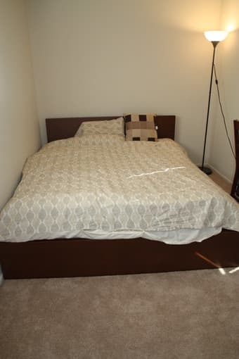$700 Furnished room Dec 7 - Jan 1 in 3 BR, 3B house 2