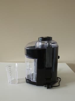 Black & Decker Juicer, Extractor - 15$ 2