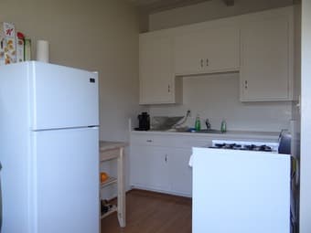 December sublet in downtown Menlo Park 3