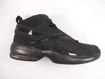 [BRAND NEW] Reebok basketball shoes, size 9.5, black $40 1