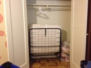 share beautiful palo alto house with sweet couple:) Available Dec 16 3