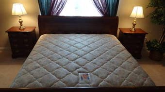 Mattress, Sealy Posturepedic Preffered Oak Crest (full size) 1