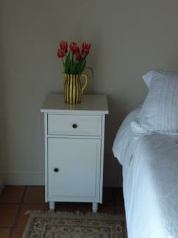 Dresser and matching night stands 2