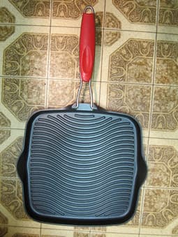 Moving sale: Pan 1