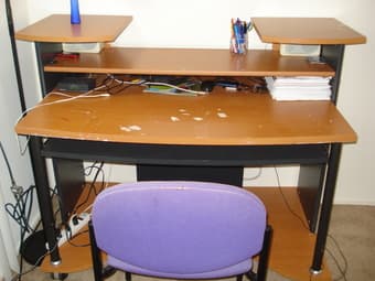 Computer Table and Chair (35$) 1
