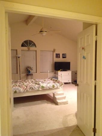 Huge master bedroom with full bath 1