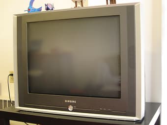 Samsung 27" DynaFlat™ TV & TV stand 2