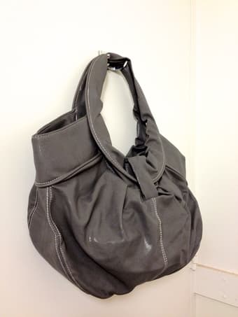 Shoulder bag: Grey, textured faux-leather with thread details 1