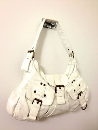 Shoulder bag: White sachtel bag, textured faux-leather - LIKE NEW 1