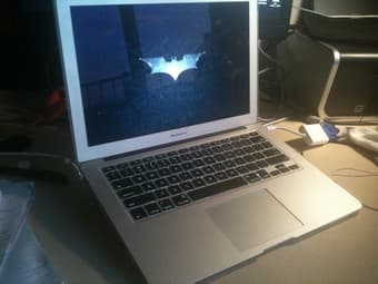 Macbook Air 13" - 256GB SSD/i7/4GB RAM - Warranty till Aug 2014 1100$ 1