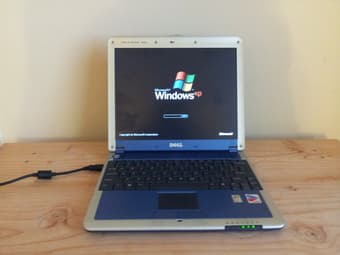 Dell Inspieron 300m 1