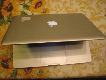 MacBook Pro 13'' - 999$ 3