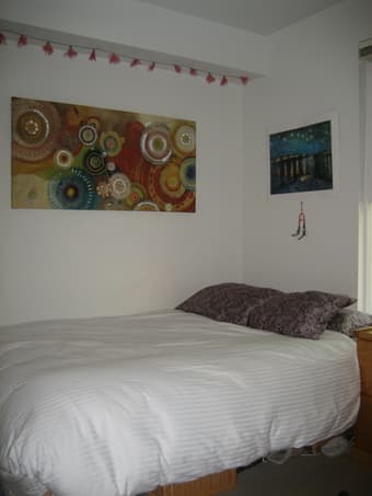 Studio avail. 3/23-3/30, $200 OBO 1