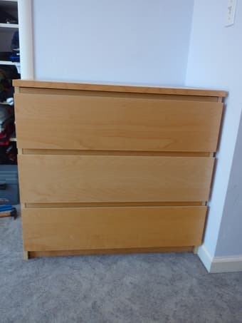 3-drawer and 4-drawer Ikea MALM chests 2