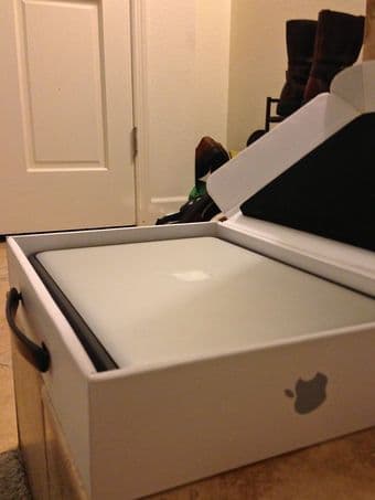 13" MacBook Pro Laptop Computer 2