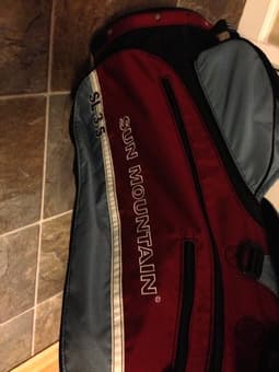 Women’s  golf bag $100 3