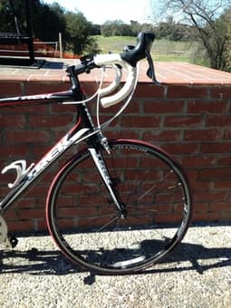 Trek Madone 4.5 Road Bike Old but Still Newish 3