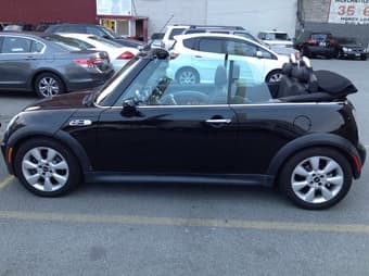 2005 beautiful black Mini Cooper S, only $11,500 2