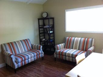 Housemate Needed April 1st - end of June (1400 College Ave) 3