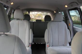 2011 Toyota Sienna Minivan | 21,970 Miles--$20500(Santa Clara) 3