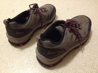 WOMEN'S HIKING SHOES (size 7.5) - $20 OBO 1