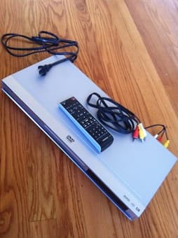 $20  TOSHIBA DVD Player 2