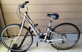 2012 Women's Trek 7000 - $300 or Best Offer 2