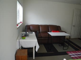 A furnished,spacious 256sqft bedroom available immediaely for $1000/mo 2