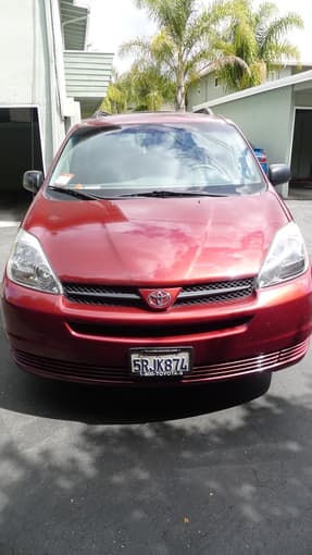 2005 sienna LE $8500 1